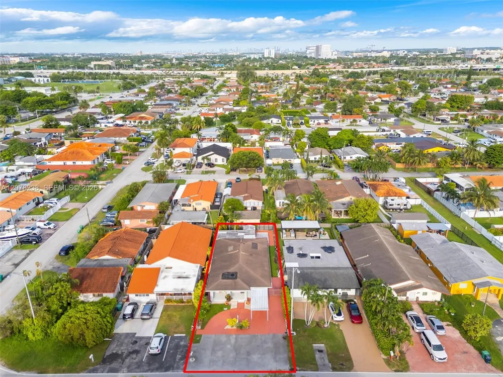 325 SW 122nd Ave Miami, FL 33184