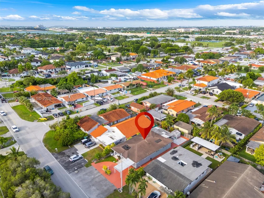 325 SW 122nd Ave Miami, FL 33184