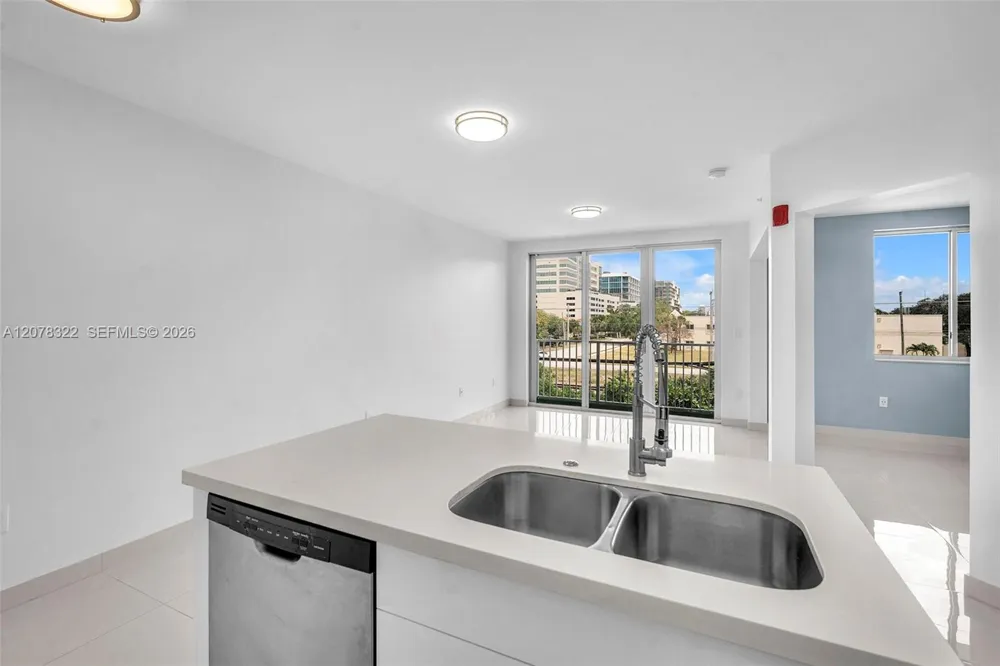 2651 NE 212th Ter #301 Miami, FL 33180
