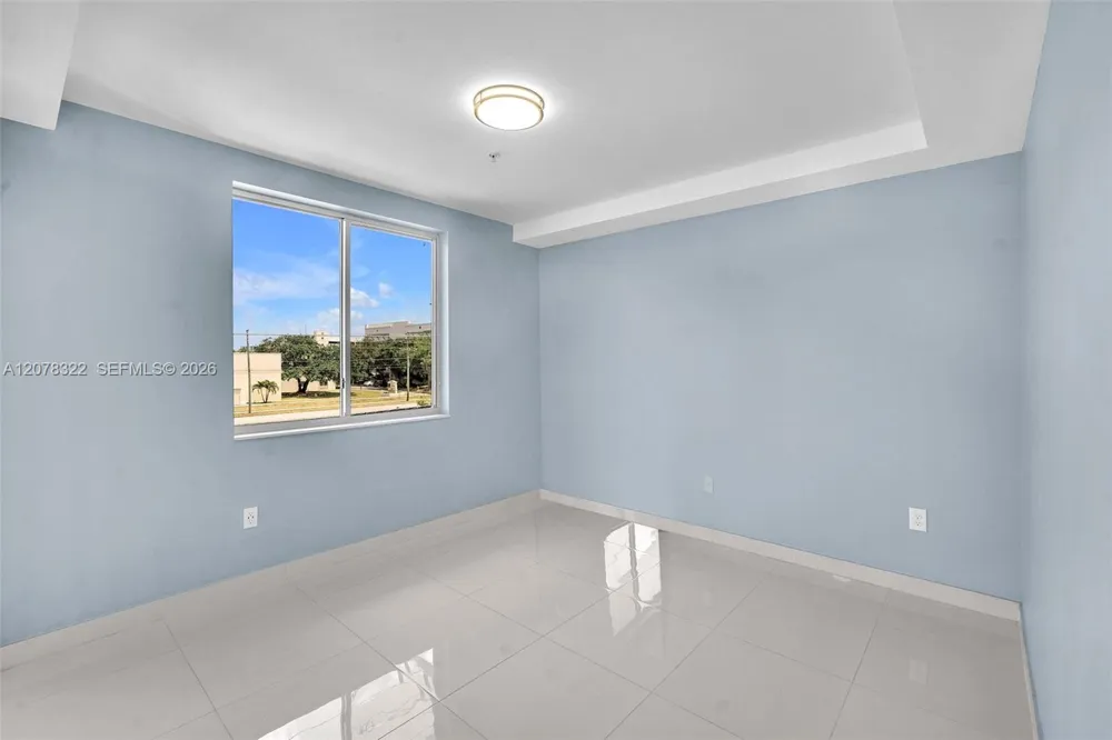 2651 NE 212th Ter #301 Miami, FL 33180