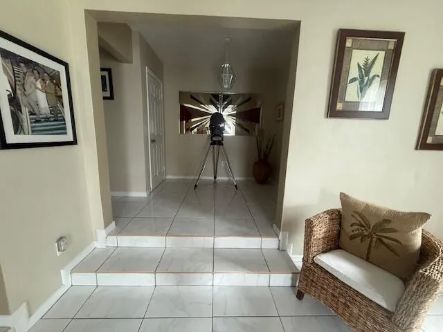 255 SANDPIPER AVENUE Royal Palm Beach, FL 33411