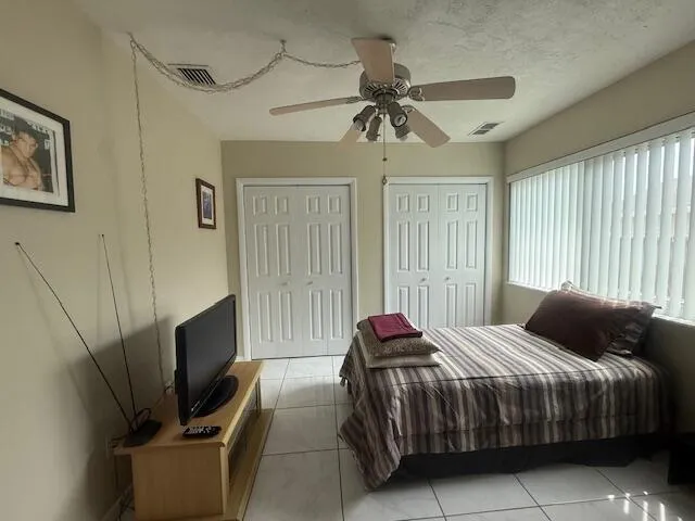255 SANDPIPER AVENUE Royal Palm Beach, FL 33411