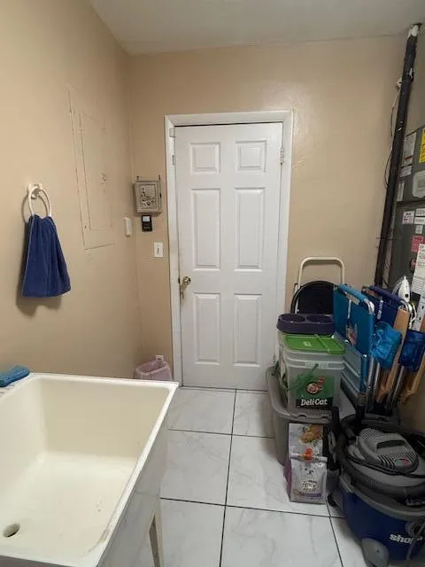 255 SANDPIPER AVENUE Royal Palm Beach, FL 33411