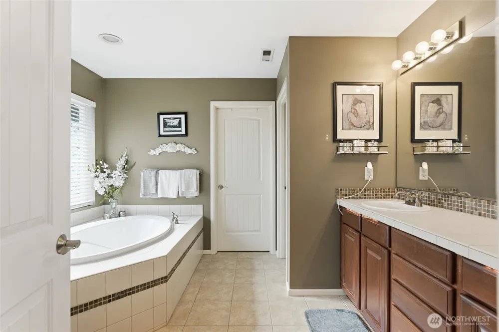 6424 43rd Street E Fife, WA 98424