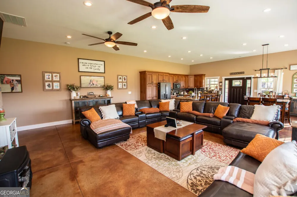 275 Happy Hollow RD Villa Rica, GA 30180
