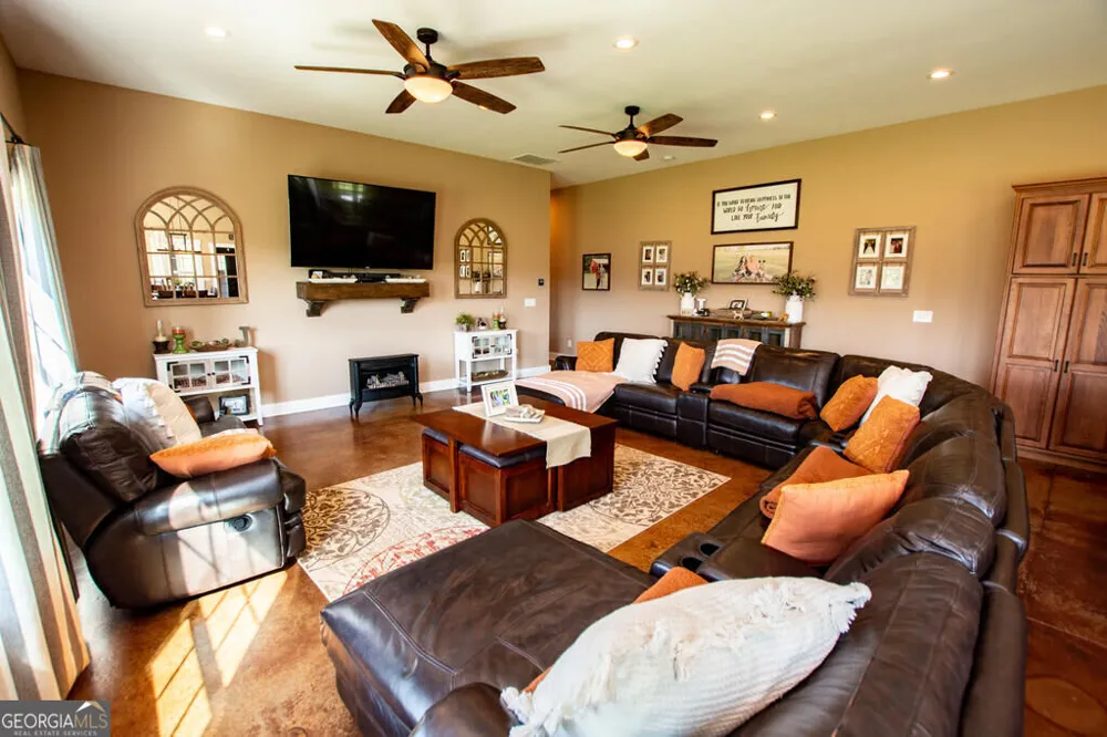 275 Happy Hollow RD Villa Rica, GA 30180