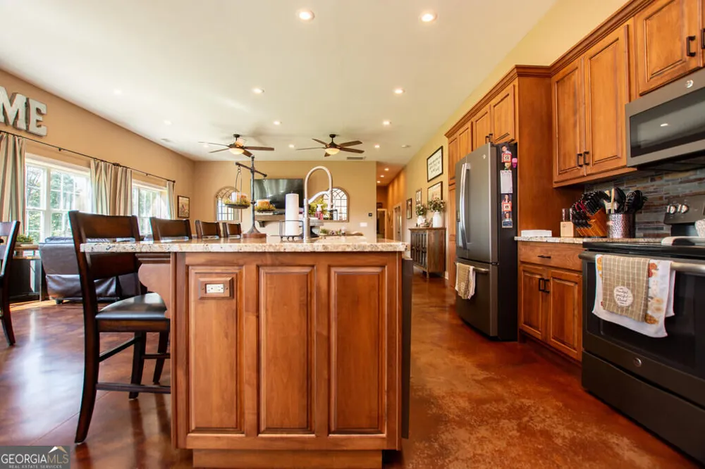 275 Happy Hollow RD Villa Rica, GA 30180