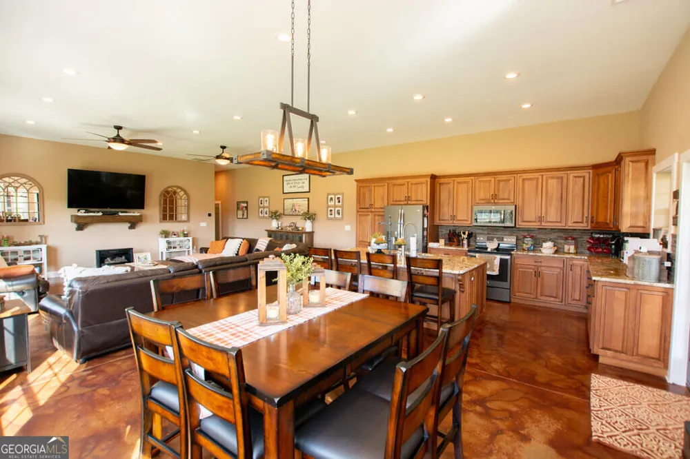 275 Happy Hollow RD Villa Rica, GA 30180