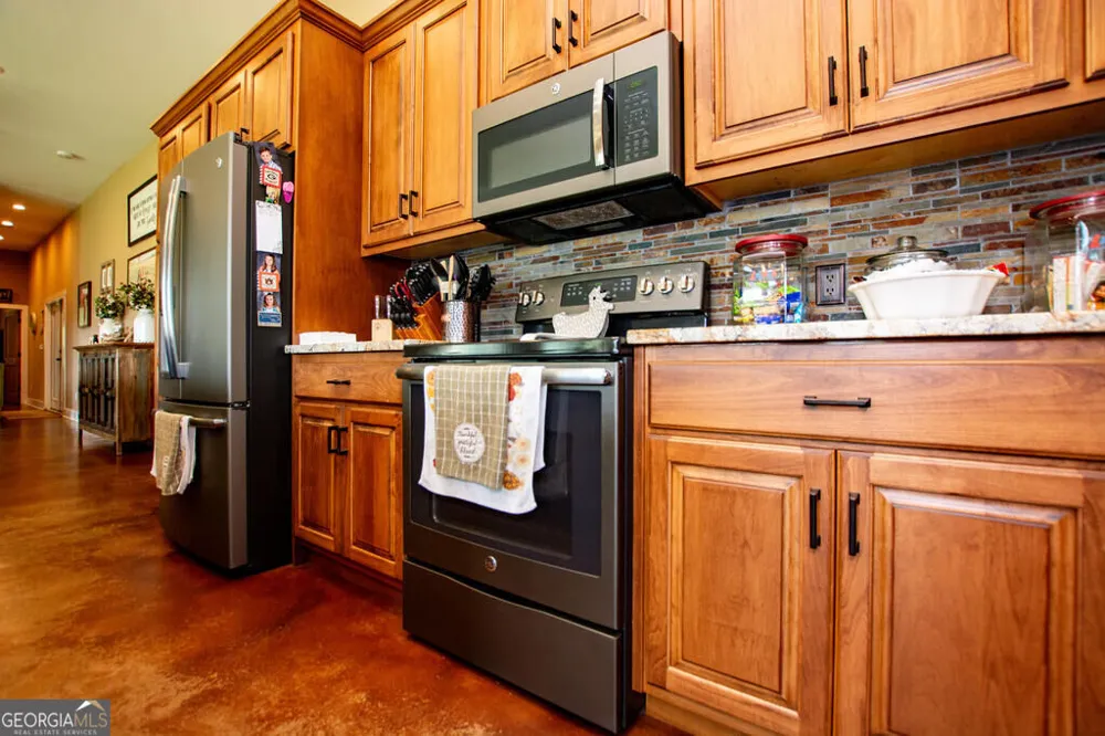 275 Happy Hollow RD Villa Rica, GA 30180