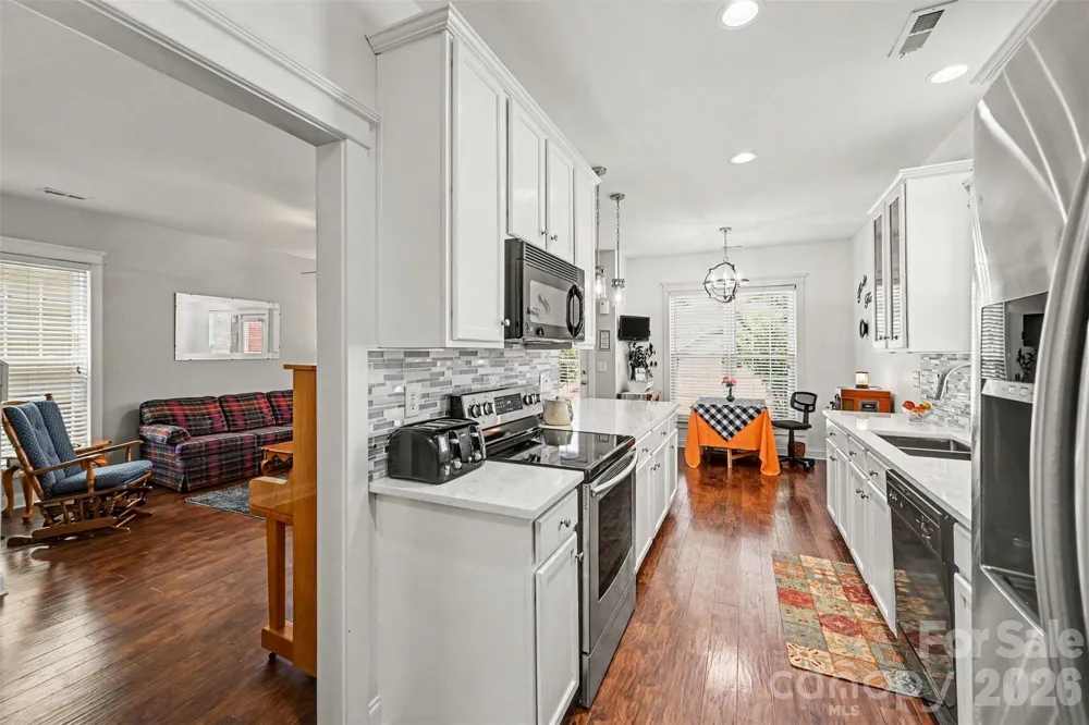 119 E Decatur Avenue Mooresville, NC 28117