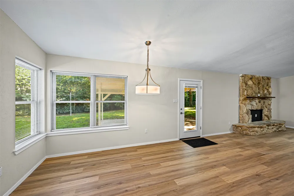 7521 Susan Court North Richland Hills, TX 76180