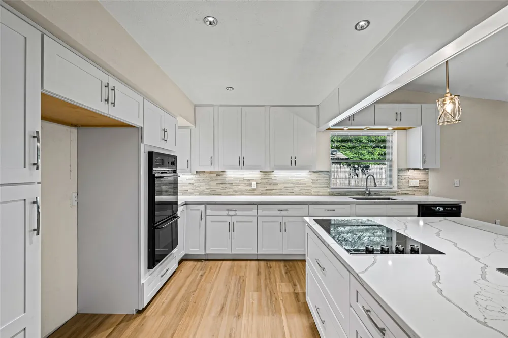 7521 Susan Court North Richland Hills, TX 76180