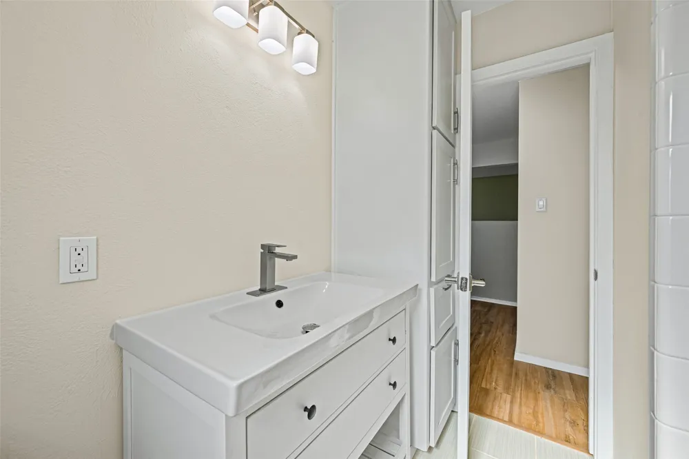 7521 Susan Court North Richland Hills, TX 76180