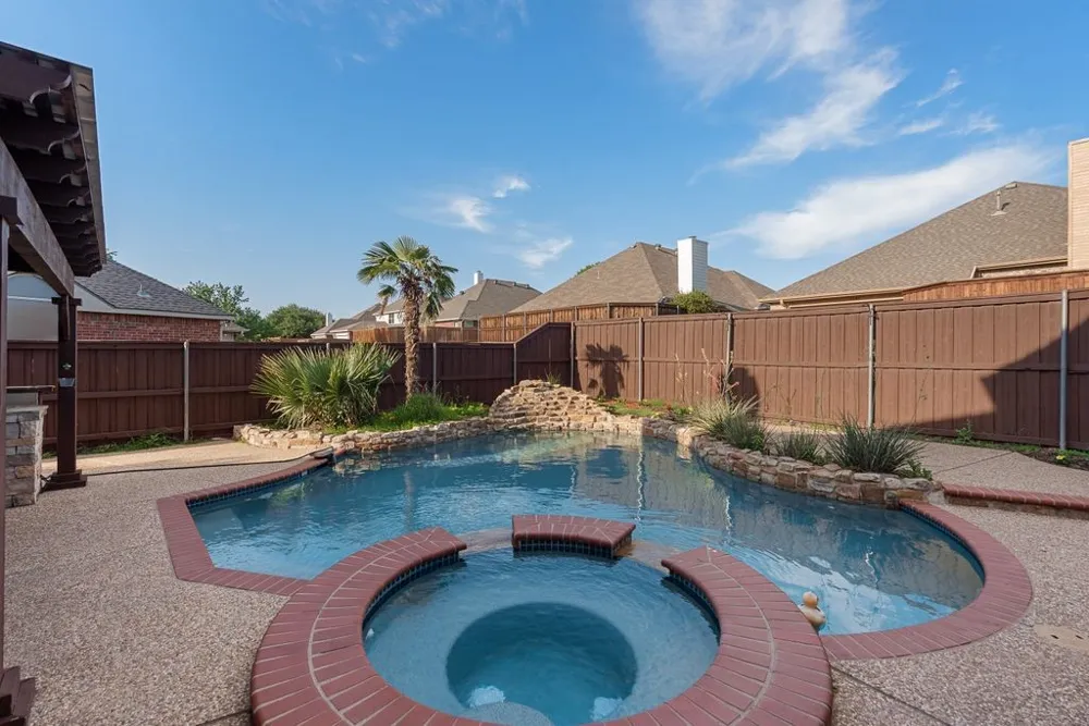 7100 Ledgestone Court Frisco, TX 75034