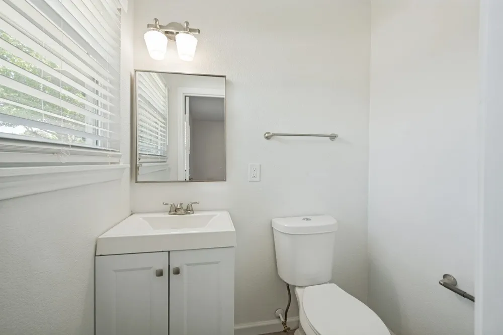 411 Hillcrest Street Mansfield, TX 76063