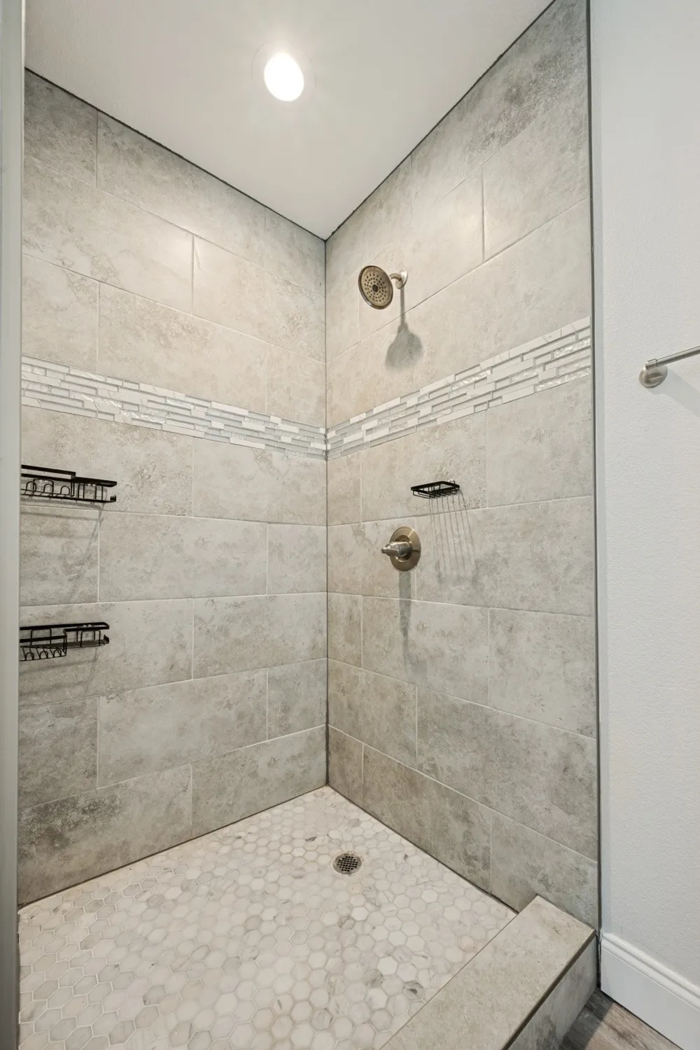 411 Hillcrest Street Mansfield, TX 76063