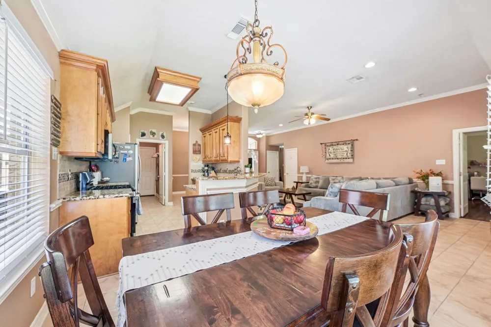 5111 Misty Lane Pasadena, TX 77505