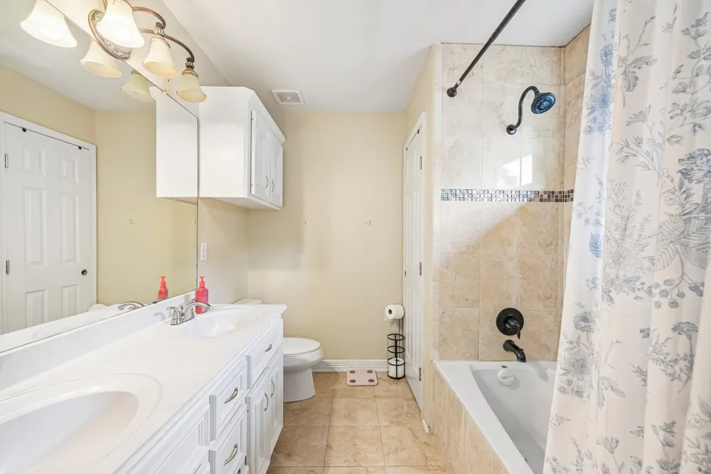 5111 Misty Lane Pasadena, TX 77505