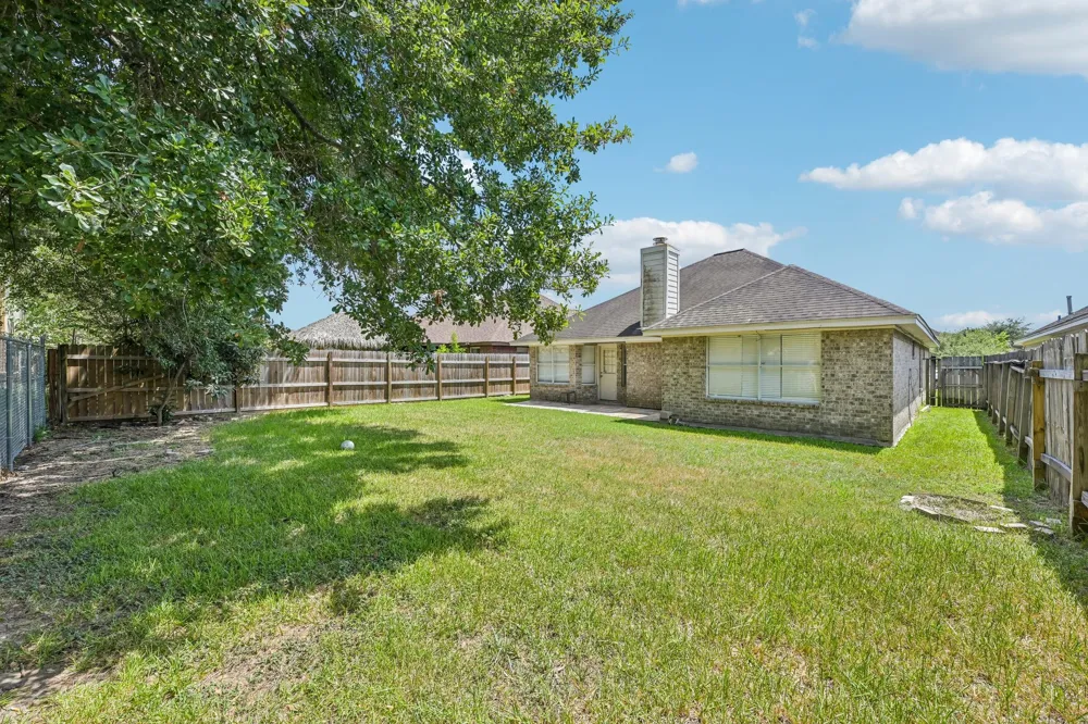 5111 Misty Lane Pasadena, TX 77505