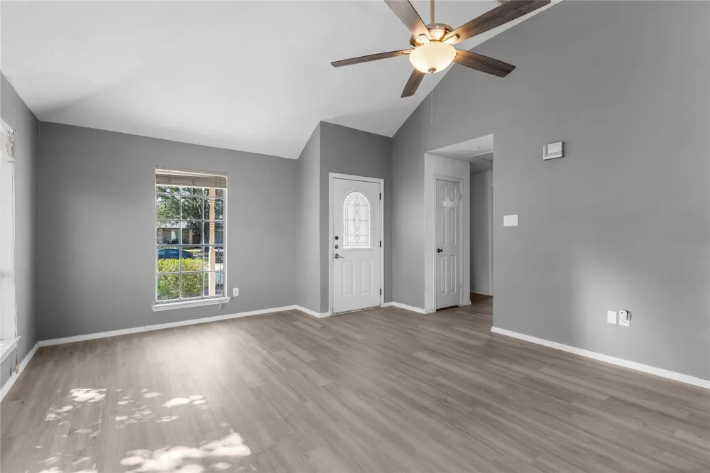 12210 White River Drive Tomball, TX 77375
