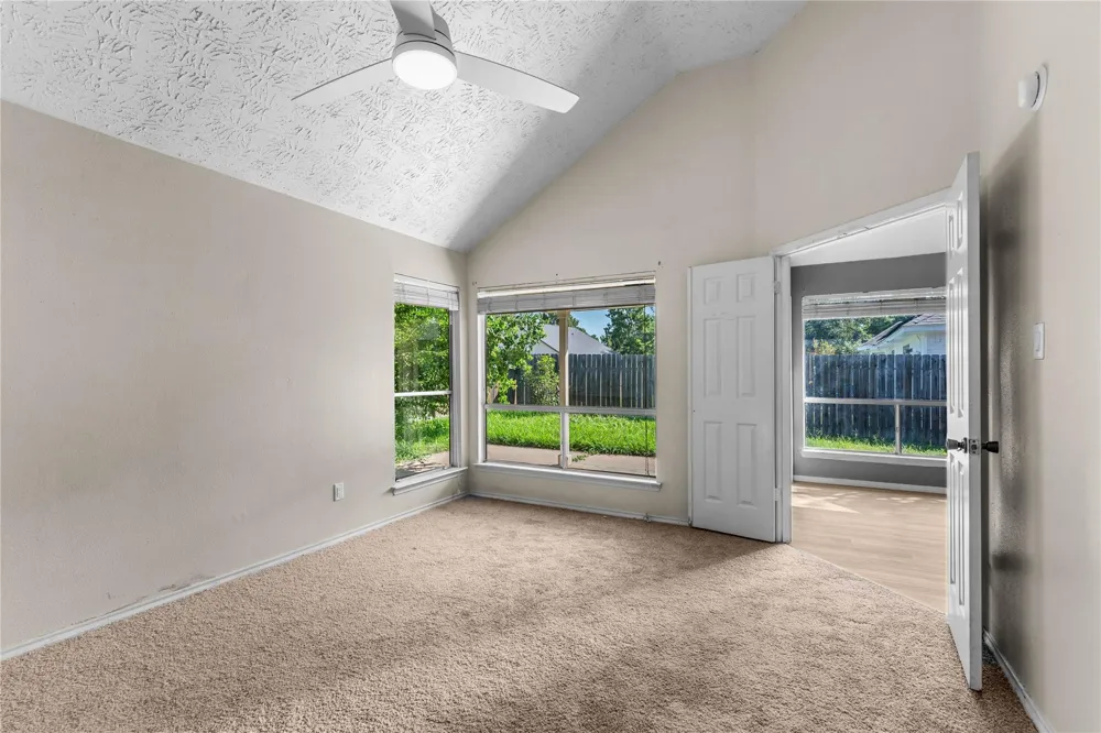 12210 White River Drive Tomball, TX 77375