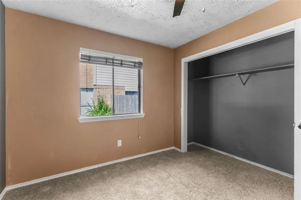 12210 White River Drive Tomball, TX 77375