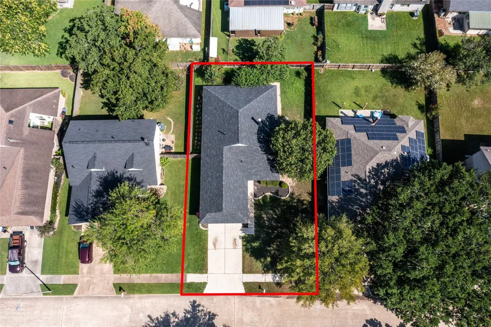 12210 White River Drive Tomball, TX 77375