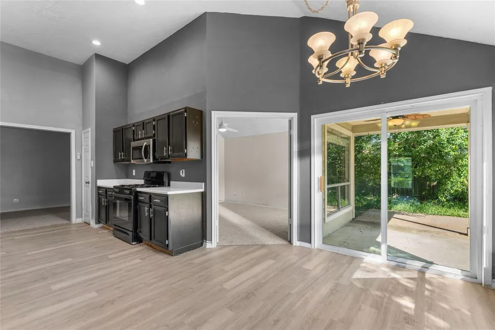 12210 White River Drive Tomball, TX 77375