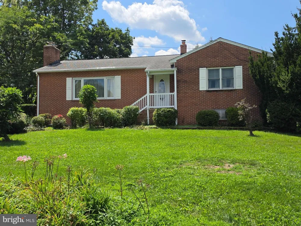 200 BEZOLD AVENUE Westminster, MD 21157