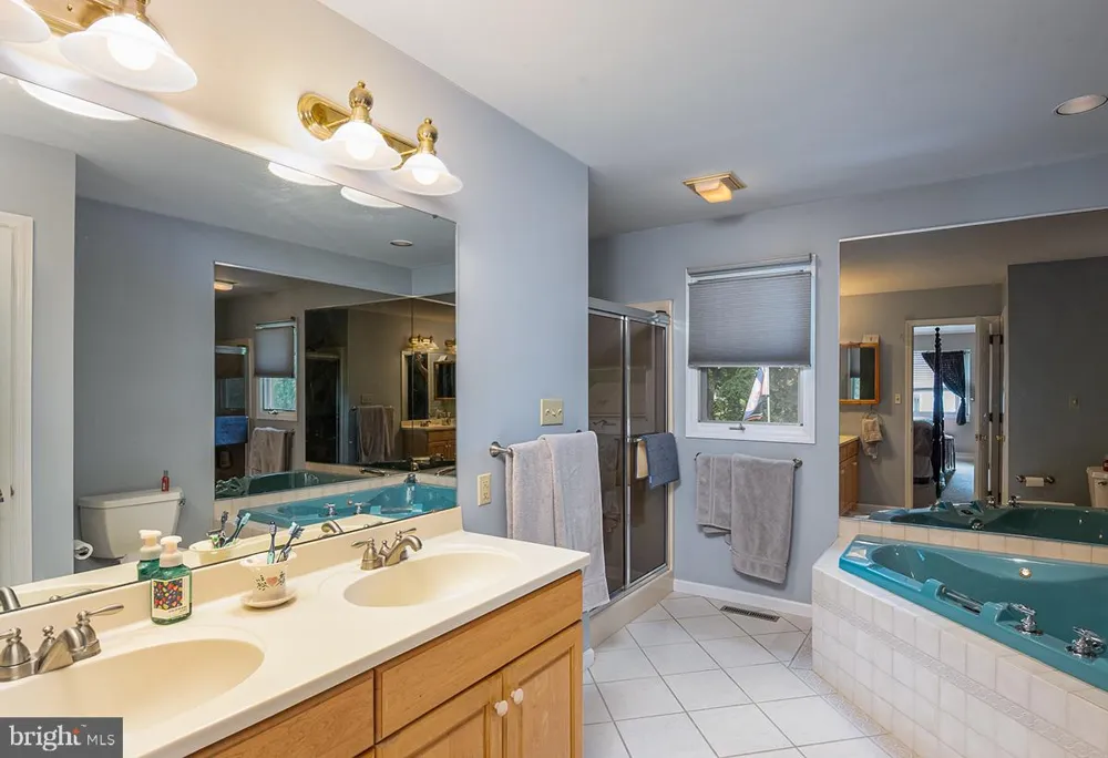 328 W WALNUT TREE DRIVE Blandon, PA 19510