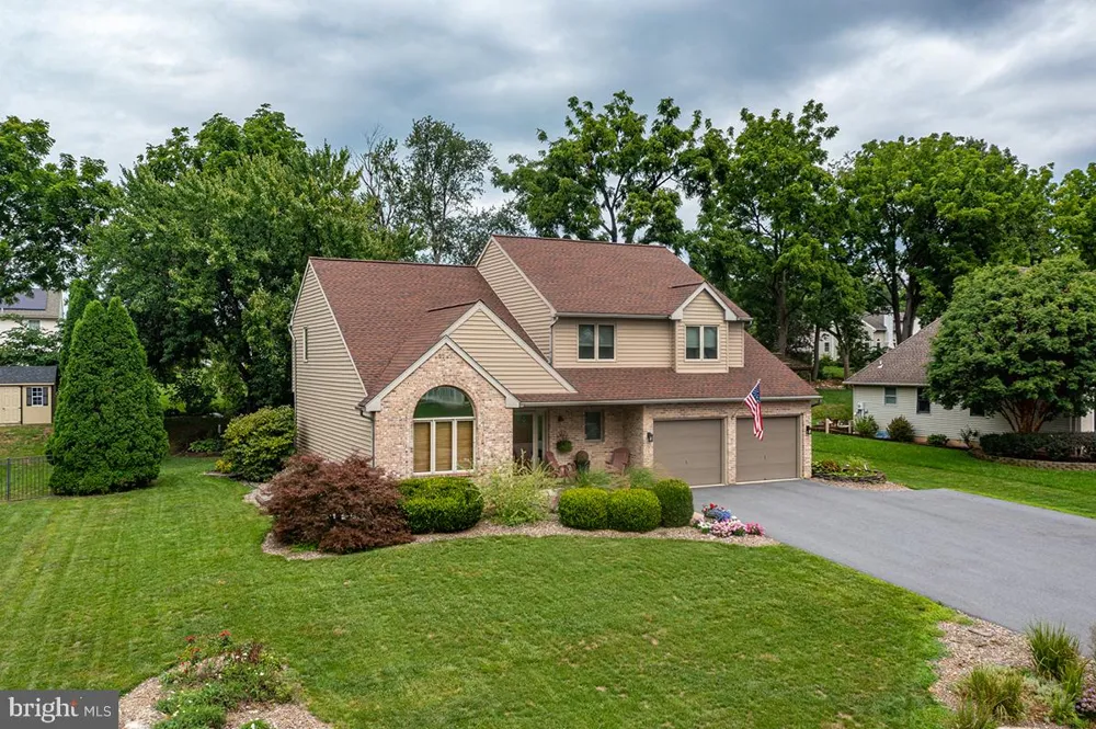 328 W WALNUT TREE DRIVE Blandon, PA 19510
