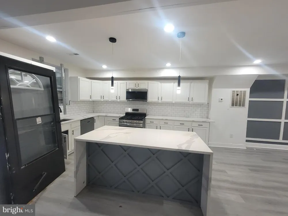 3833 REISTERSTOWN ROAD Baltimore, MD 21215