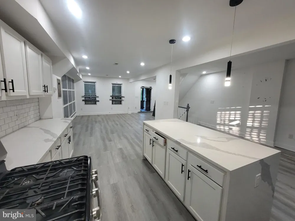 3833 REISTERSTOWN ROAD Baltimore, MD 21215