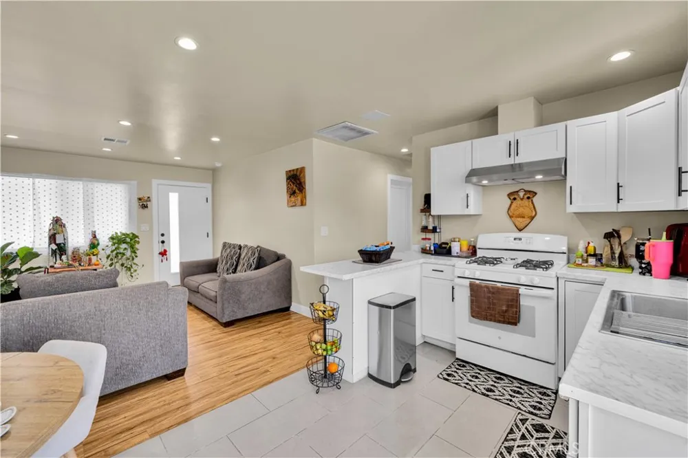 74250 Goleta Palm Desert, CA 92260