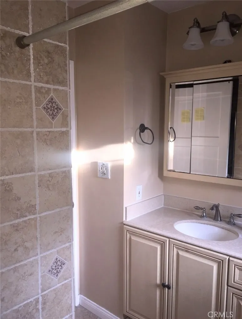 8945 Ahmann Whittier, CA 90603