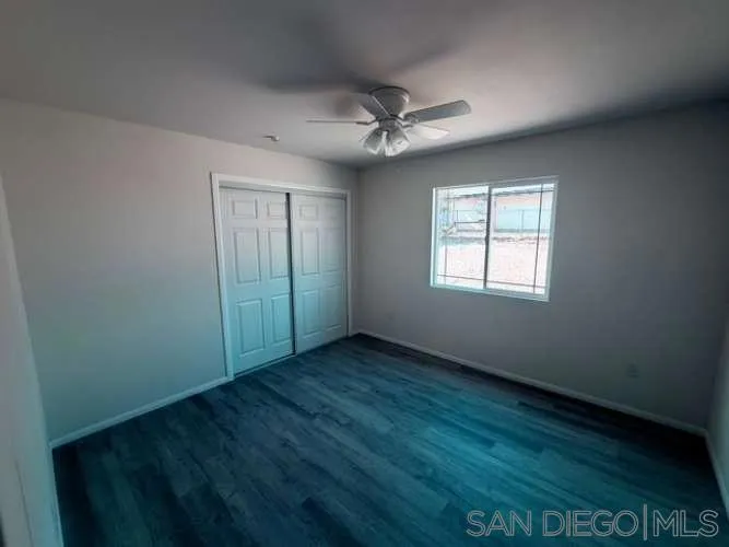 40063 176Th ST Lake Los Angeles, CA 93591