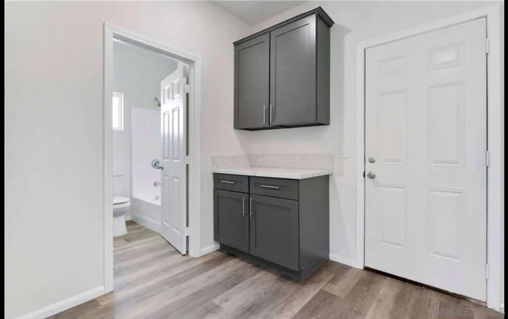 40063 176Th ST Lake Los Angeles, CA 93591