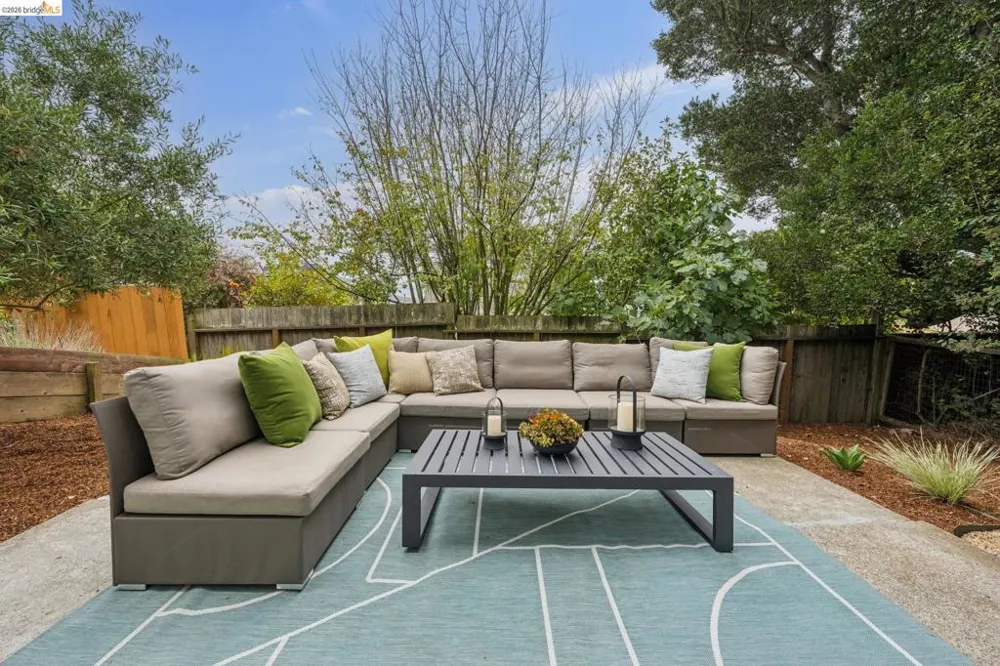 222 Cambridge Ave Kensington, CA 94708