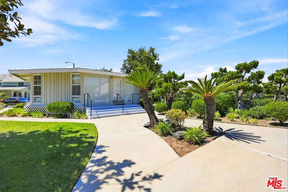 3500 W Manchester Boulevard #23 Inglewood, CA 90305