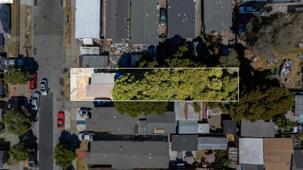 7014 Holly St Oakland, CA 94621