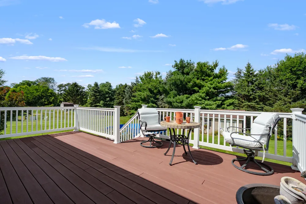 53015 Meadow View Lane Paw Paw, MI 49079