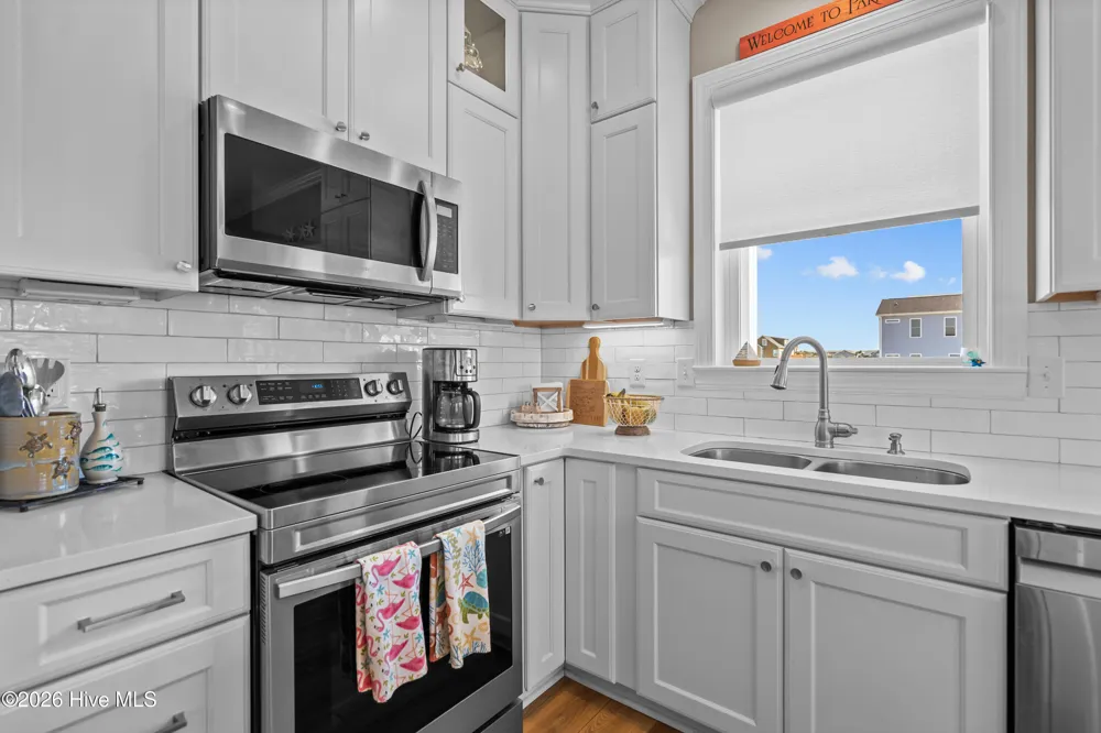 4929 E Pelican Drive Oak Island, NC 28465