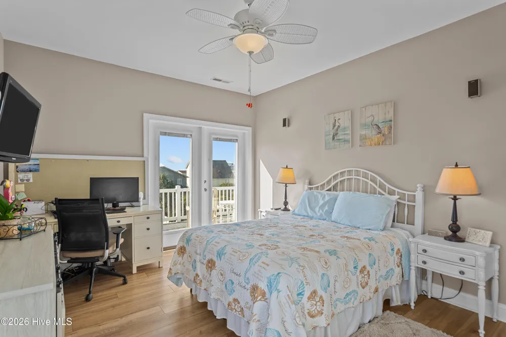 4929 E Pelican Drive Oak Island, NC 28465