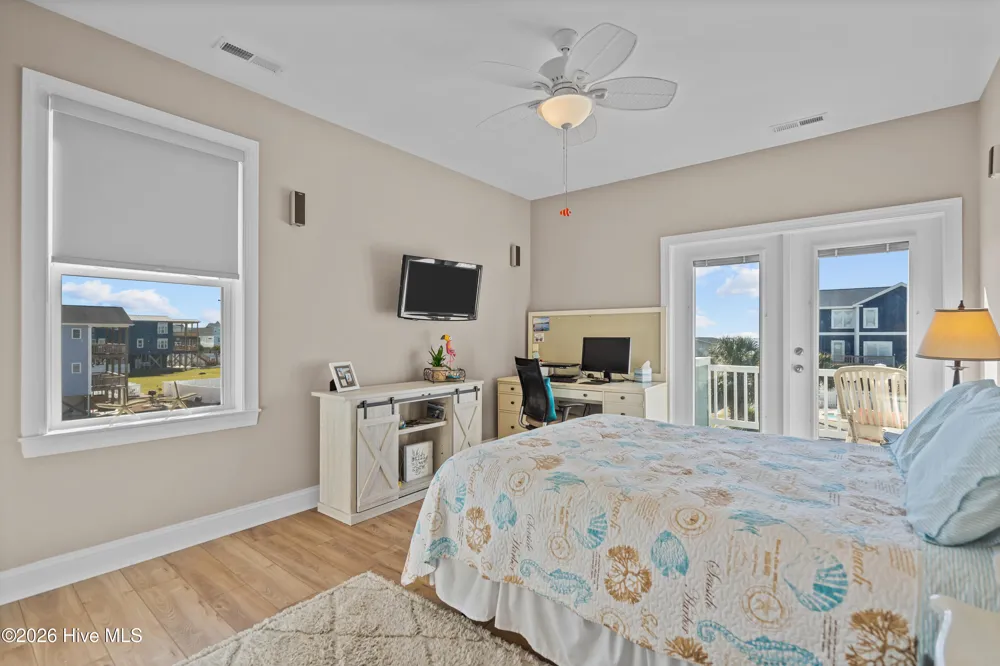 4929 E Pelican Drive Oak Island, NC 28465