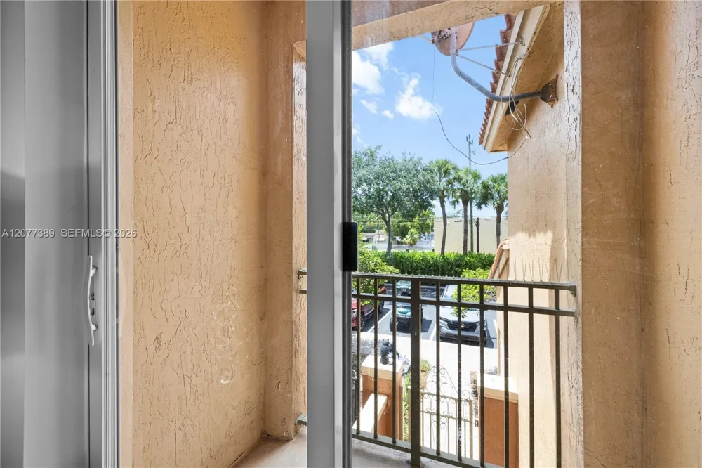 2312 Coral Reef Ct #4704 Dania Beach, FL 33312