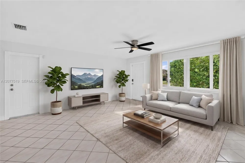 2061 SW 38th Ave Fort Lauderdale, FL 33312