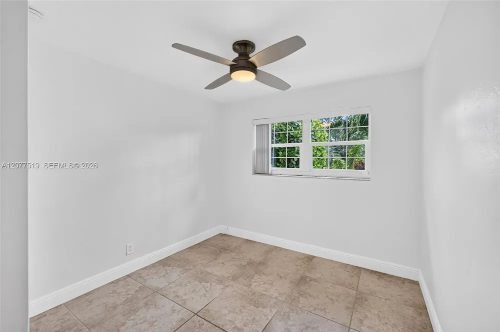 2061 SW 38th Ave Fort Lauderdale, FL 33312
