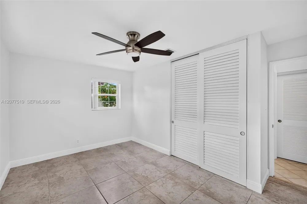 2061 SW 38th Ave Fort Lauderdale, FL 33312