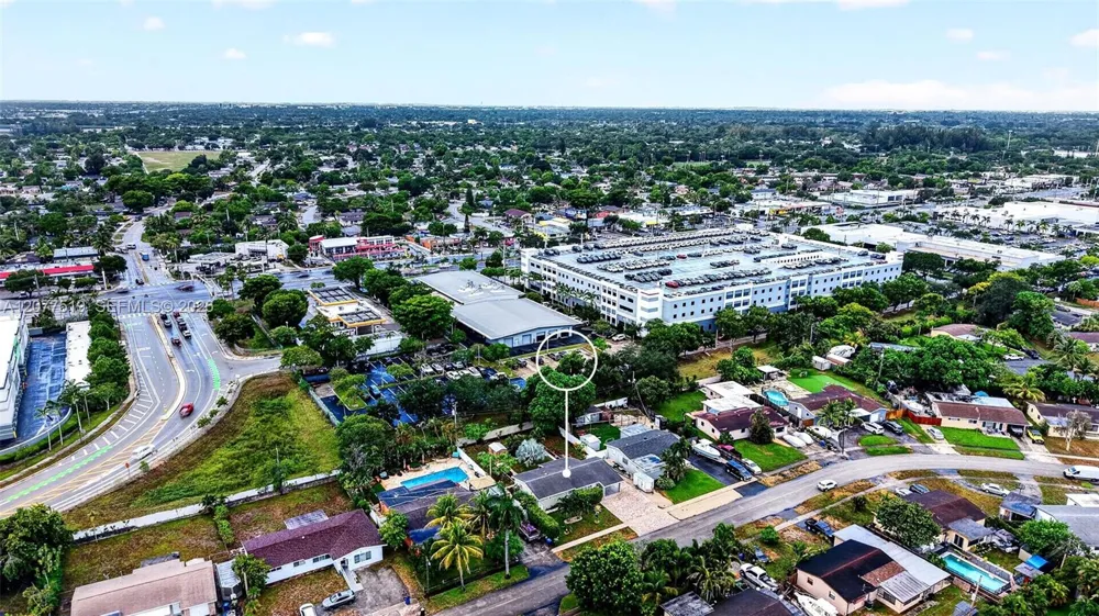 2061 SW 38th Ave Fort Lauderdale, FL 33312