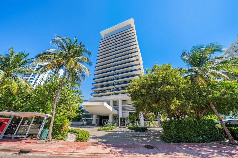 5875 Collins Ave #1001 Miami Beach, FL 33140